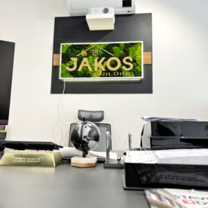 IMG_1370.jpeg Machový obraz - LOGO Jakos building LED